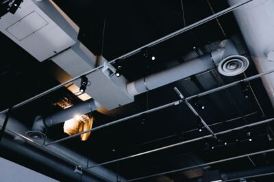 A Importância da Ventilação e Segurança em Ambientes Industriais