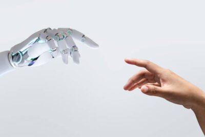 Chatbots humanizados em 2025: a evolução da comunicação! Conecte-se com clientes de forma natural e eficiente.