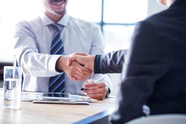 Seguro empresarial: entenda o que é e como funciona! Proteja sua empresa de riscos e garanta a segurança do seu negócio.