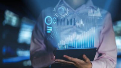 Entenda a importância da gestão baseada em dados reais para decisões mais precisas, redução de riscos e crescimento sustentável.