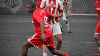 quanto tempo tem um jogo de futebol completo